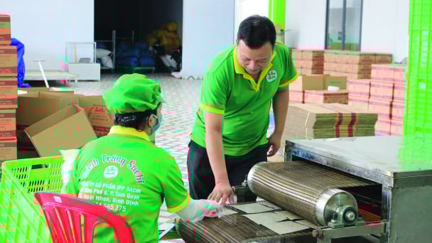 Đam mê sáng chế máy móc phục vụ nông nghiệp
