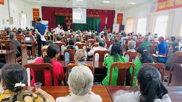 Bình Dương: Đối thoại và tư vấn chính sách bảo hiểm Bảo hiểm xã hội tự nguyện, bảo hiểm y tế hộ gia đình với nông dân