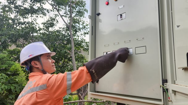 Điện lực Nghệ An triển khai các giải pháp đảm bảo cung ứng điện trên địa bàn tỉnh