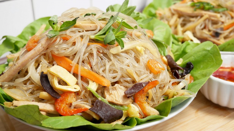 Miến dong Cao Bằng đắt hàng dịp Tết