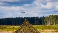 Latvia hợp tác với Ukraine mở nhà máy sản xuất UAV sát biên giới Nga