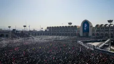 Biển người dự lễ tang cố Lãnh tụ tối cao Iran Ayatollah Ali Khamenei