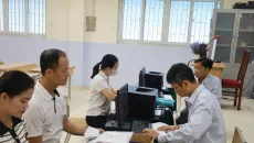 Nhà trường hỗ trợ, ghi nhận những vướng mắc kịp thời trong tuyển sinh đầu cấp lớp 6 tại Hà Nội