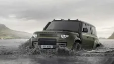Lý do nào khiến siêu SUV Defender OCTA bị cắt gần 100 mã lực?