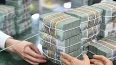 [VIDEO] Từ 15/8, NHNN nâng hạn mức vay online lên 400 triệu đồng
