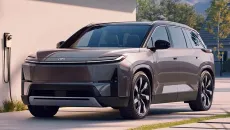 ighlander Hybrid bán 'cháy hàng', Toyota hoãn ra mắt bản chạy điện