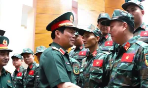Bộ đội Việt Nam cùng quân khuyển xuất quân cứu hộ động đất tại Venezuela