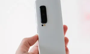 [GALLERY] Sinh viên Việt chế Galaxy Z Fold mini độc nhất gây sốt