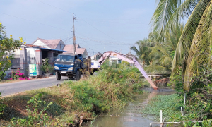 Dấu hỏi lớn từ những gói thầu nạo vét kênh chỉ có một hồ sơ dự thầu