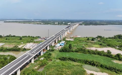 TPHCM khởi công, khánh thành 39 dự án hạ tầng quy mô lớn
