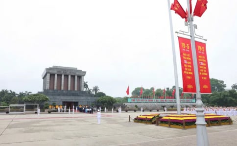 Lãnh đạo Đảng, Nhà nước vào Lăng viếng Chủ tịch Hồ Chí Minh