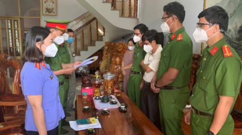 Bắt 2 cựu lãnh đạo trường cao đẳng nghề Bình Phước