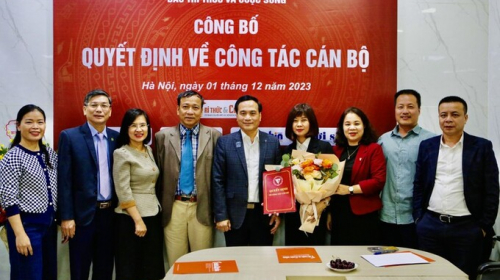 Bà Nguyễn Thị Mai Hương giữ chức Tổng biên tập Báo Tri thức và Cuộc sống