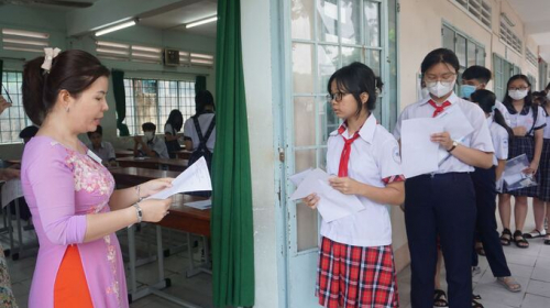 TP Hồ Chí Minh: Học sinh THCS và THPT được miễn, giảm học phí trong năm học 2023 - 2024
