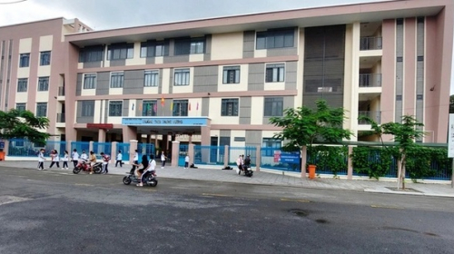 Toàn bộ học sinh trường công ở Khánh Hòa không phải đóng học phí 5 tháng