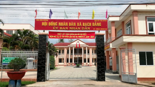 Bình Dương: 14 ngày, xã Bạch Đằng duyệt cho Thanh Hiền trúng 2 gói làm đường