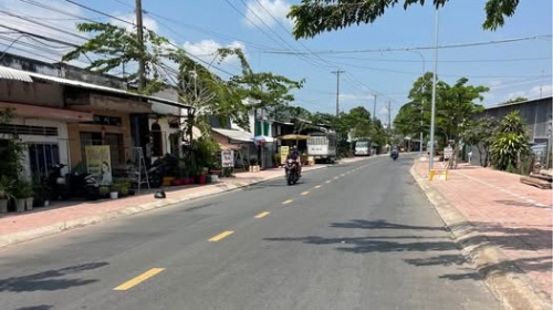 Hai gói thầu hơn 14 tỷ rơi vào tay Minh Mẫn trong một ngày