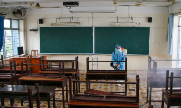 TP.HCM thí điểm cho học sinh trở lại trường: Phụ huynh người lo, người mừng