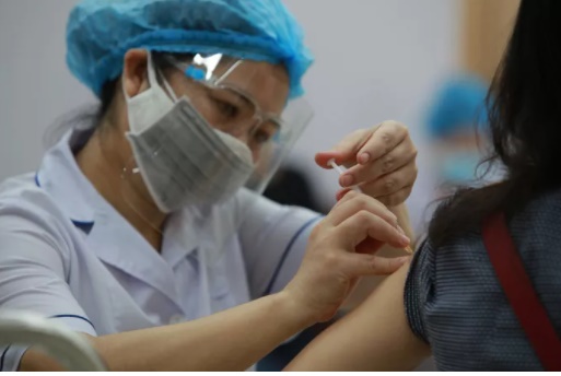 Bộ Y tế yêu cầu hoàn thành tiêm mũi 3 vắc-xin Covid-19 trong quý I-2022