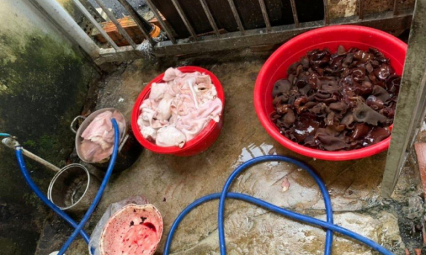 Đà Nẵng: Đột kích công ty 'thực phẩm sạch', phát hiện sản xuất chả bẩn