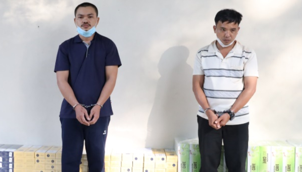 Tây Ninh: Hơn 60 phút, bắt 2 vụ vận chuyển thuốc lá nhập lậu bằng ô tô