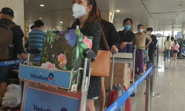 Hôm nay, 72.000 hành khách 'đổ bộ' sân bay Tân Sơn Nhất