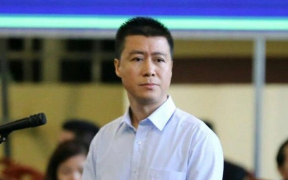 'Ông trùm' cờ bạc Phan Sào Nam tự nguyện quay lại nhà tù