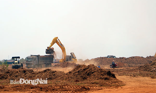 Bàn giao thêm hơn 300ha đất phục vụ xây dựng sân bay Long Thành