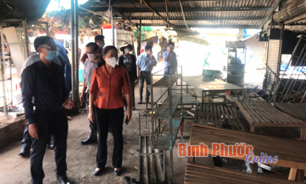 “Bà hỏa” thiêu rụi hơn 60 ki ốt trong chợ Thanh Lương