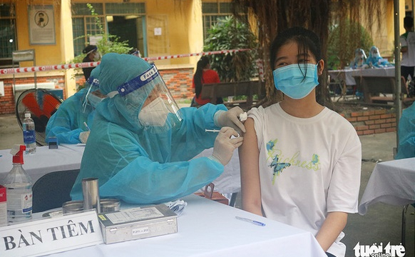 TP.HCM tiêm vắc xin COVID-19 cho gần 900.000 trẻ, cần bố trí 604 đội tiêm