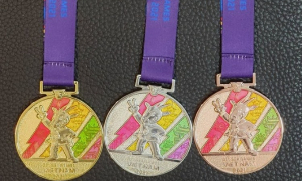 Huy chương SEA Games 31 in nổi hình sao la, mạ vàng 24k