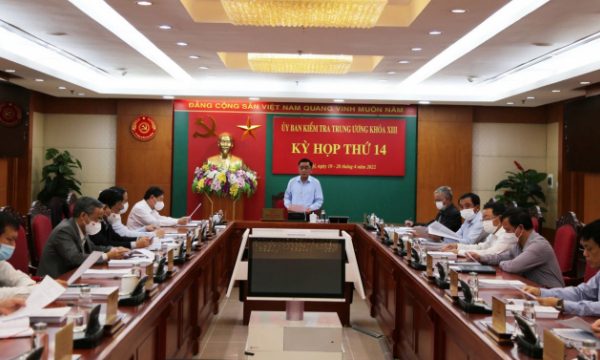 Đề nghị kỷ luật nguyên Bí thư Tỉnh ủy Bình Thuận Huỳnh Văn Tí, Nguyễn Mạnh Hùng