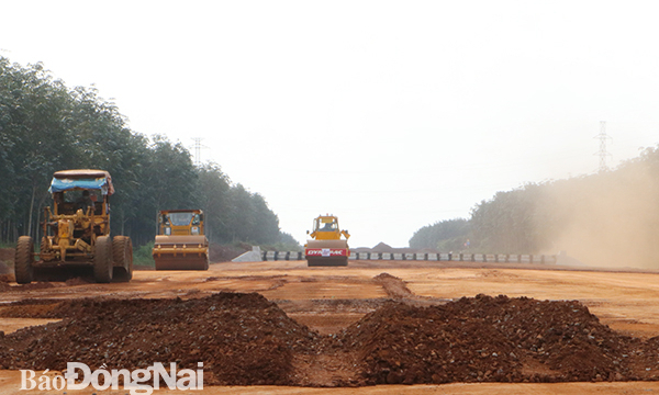 Thêm một mỏ đất được cấp phép phục vụ dự án đường cao tốc Phan Thiết - Dầu Giây