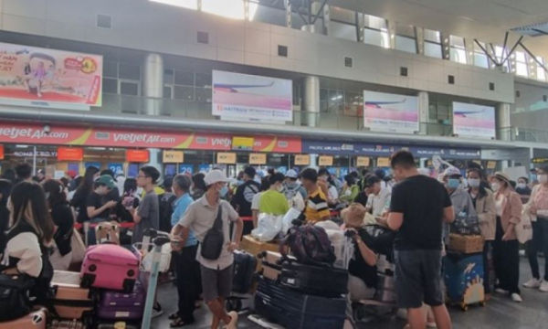 Hành khách bức xúc khi Vietjet Air hoãn, hủy chuyến bay mà không thông báo