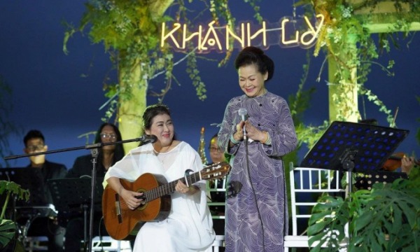 Khánh Ly hát 'Gia tài của mẹ', đơn vị tổ chức đêm nhạc bị mời làm việc