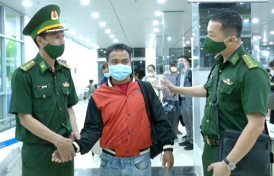 Giải cứu 2 người dân Gia Lai bị lừa sang Campuchia làm “việc nhẹ, lương cao