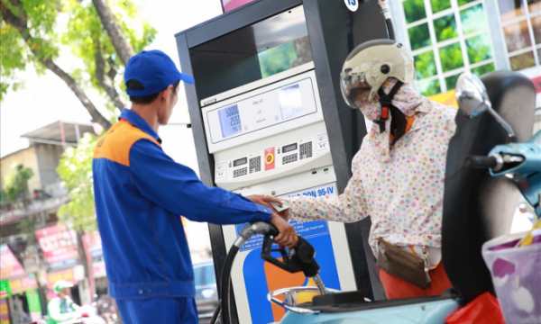 Giá xăng dầu có thể giảm hơn 3.000 đồng/lít vào ngày 11.7