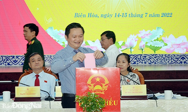 Bầu các chức danh chủ tịch và phó chủ tịch UBND TP.Biên Hòa