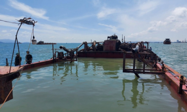 Bà Rịa-Vũng Tàu: Điều tra 4 phương tiện nghi vận chuyển cát lậu