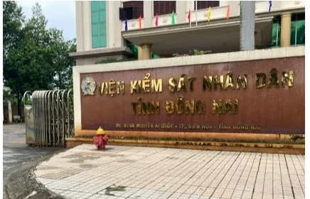 Chánh Thanh tra VKSND tỉnh Đồng Nai 'mây mưa' tại phòng làm việc