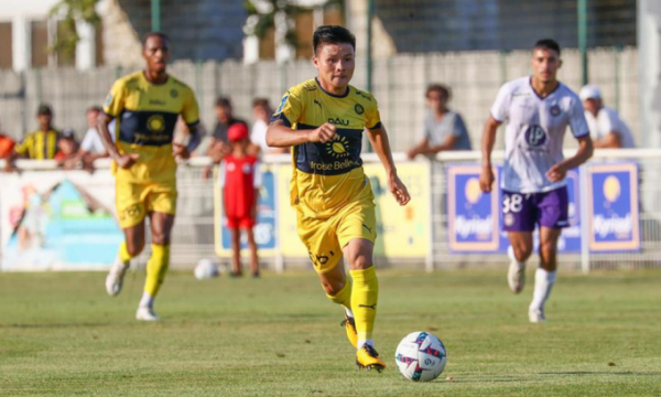 Nguyễn Quang Hải là cầu thủ Pau FC được chấm điểm cao nhất trận gặp Guingamp