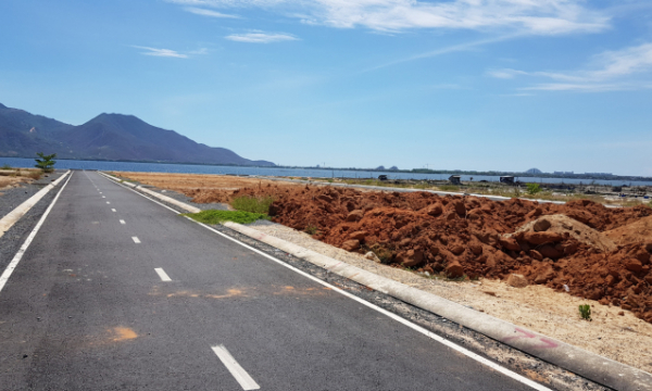 Khánh Hòa: Hàng loạt cán bộ huyện Cam Lâm bị kỷ luật vì để tình trạng phân lô bán nền tràn lan