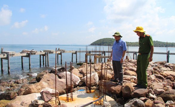 Lập biên bản các công trình xây dựng trái phép ở khu bảo tồn biển Phú Quốc