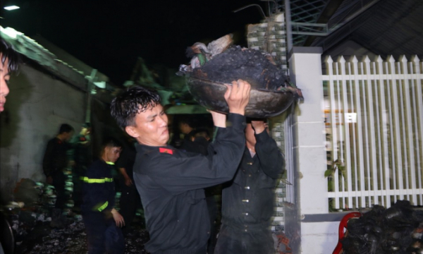 Tiếp tục tìm kiếm 3 mẹ con mất tích trong vụ cháy nhà ở Ninh Thuận