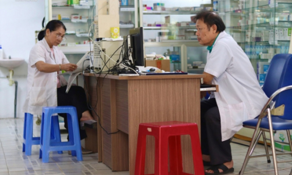 Những thầy thuốc 'không chịu ngồi yên', 20 năm chữa bệnh miễn phí ở TP.HCM