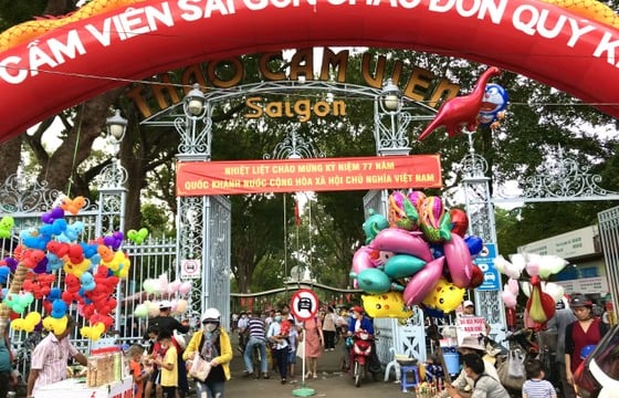 Hơn 45.000 lượt khách tham quan Thảo Cầm Viên Sài Gòn trong 2 ngày nghỉ lễ