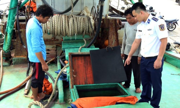 Bà Rịa-Vũng Tàu: Liên tiếp bắt tàu cá chở dầu DO không rõ nguồn gốc