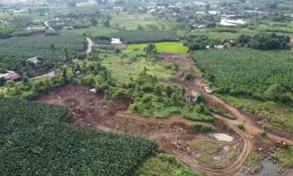 Đồng Nai: 'Đại công trường' khai thác đất trái phép