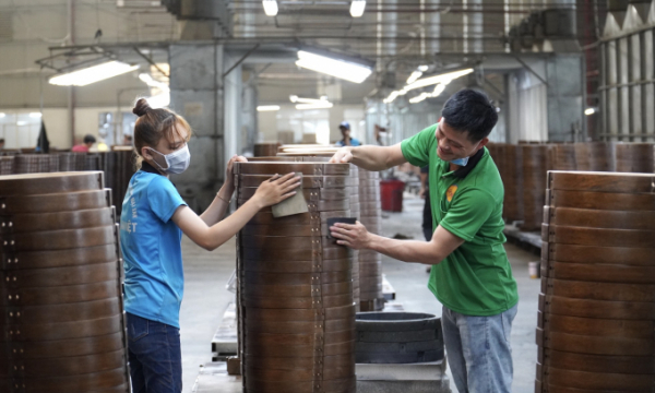 Nhiều công ty gỗ ở Đồng Nai cho người lao động nghỉ Tết đến 30 ngày