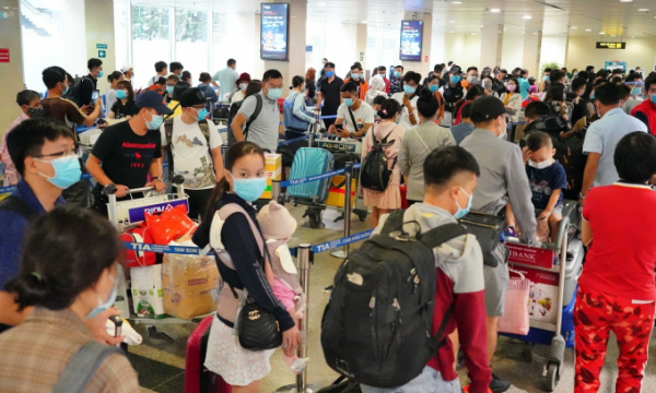 'Mong hành khách thông cảm vì sân bay Tân Sơn Nhất không kẹt mới là... chuyện lạ'